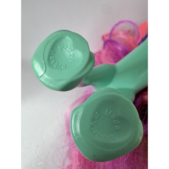 My Little Pony JAZZ HOOVES Pedicure Party 6” Aqua Toy Figure 2021 - Picture 6 of 6